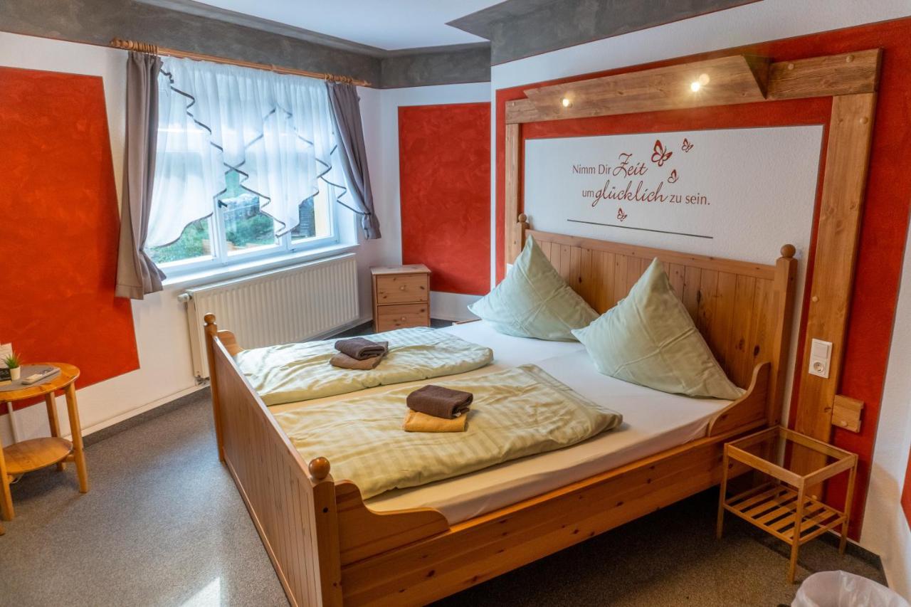 Doppelzimmer mit Balkon